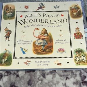 Alice's Pop-Up Wonderland Book
